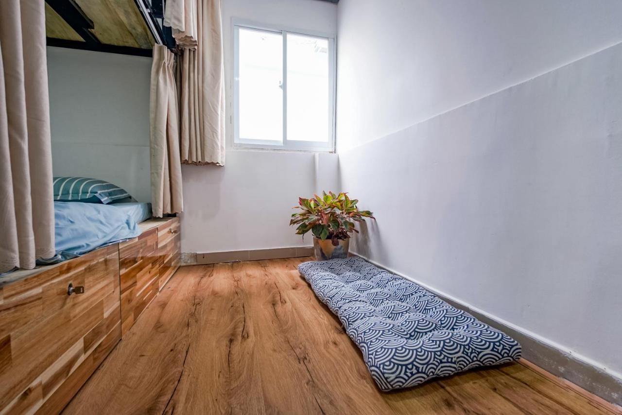 Adora Bui Vien Homestay Хошимін Екстер'єр фото